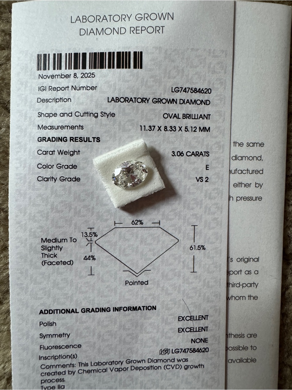 Oval Brilliant Laboratory-Grown Diamond - Color E - VS2